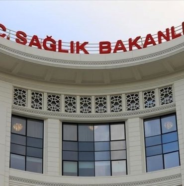 Sağlık Bakanlığı 2024 yılı ilk defa ve yeniden atama kurası başvuruları uzatıldı