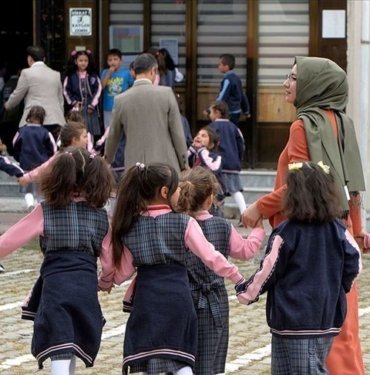 İkinci ara tatil ne zaman, kaç gün sürecek? (2023-2024 MEB ara tatil takvimi)