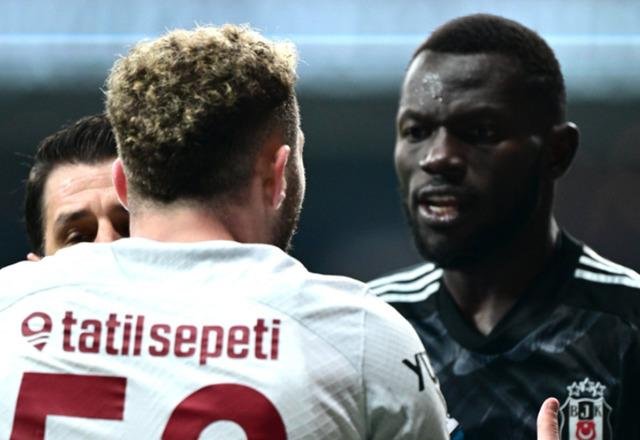 Galatasaray derbisinde kırmızı kart Colley