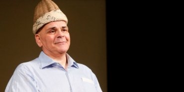 Sahnelerin güldüren yüzü Rasim Öztekin anılıyor