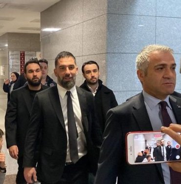 Seçil Erzan davasında Arda Turan da konuştu! ‘Ben biraz safım’ diyerek anlattı, kaybettiği para ise dudak uçuklattı: Paramı istiyorum…