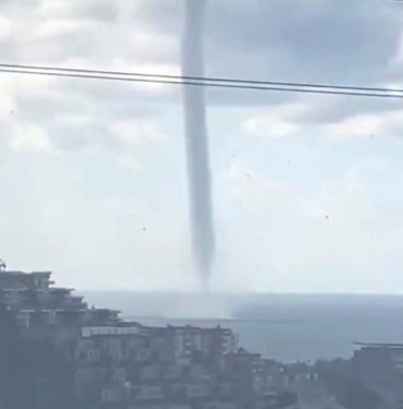 Alanya’da denizde hortum oluştu