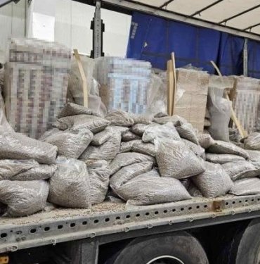 Bulgaristan gümrüğünde binlerce paket kaçak sigara yakalandı