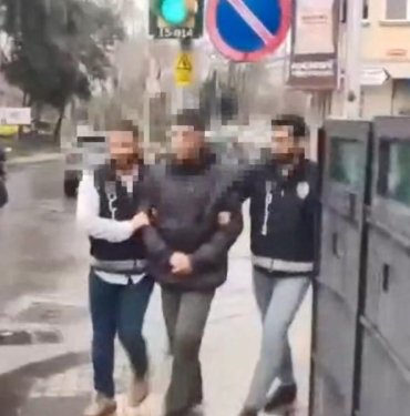 Taksi şoförüne bıçaklı saldırı | Yaşları 18’den küçük 3 kişi yakalandı