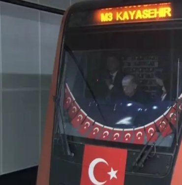 Cumhurbaşkanı Erdoğan, Kirazlı Metro Hattı’nın açılışında test sürüşü yaptı