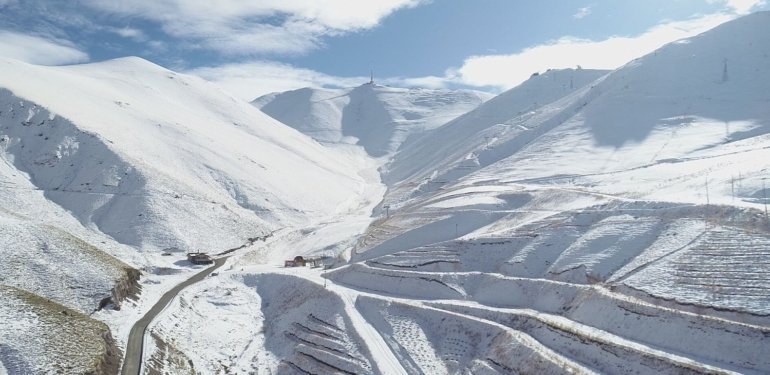 İsviçre’de kayakçılar dağda kayboldu: 5’i öldü, 1’i kayıp