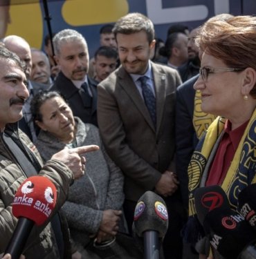 Akşener’den esnaf ziyareti