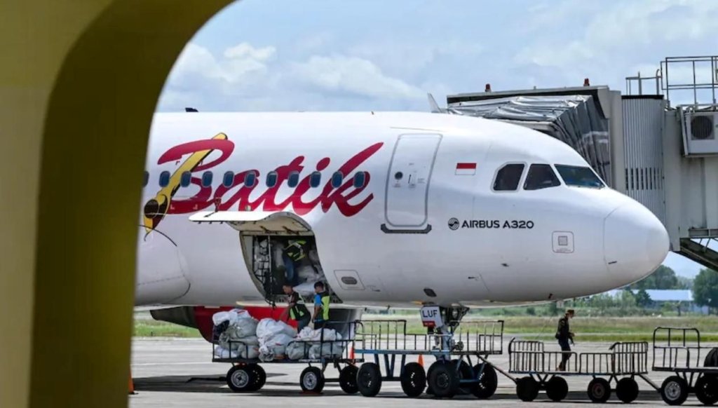 Endonezya’da uçak rotadan sapmıştı: Pilotlar hakkında karar verildi