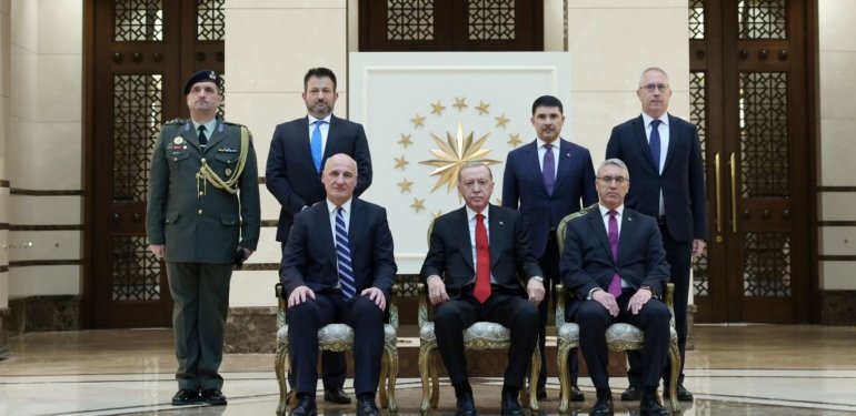 5 ülkenin büyükelçisinden Cumhurbaşkanı Erdoğan’a güven mektubu