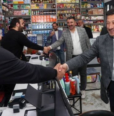 Hamza Dağ’dan esnaf ziyareti