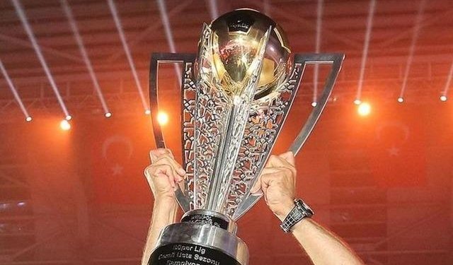 Galatasaray 6-2 kazanınca şampiyonluk oranı da değişti! Fenerbahçe