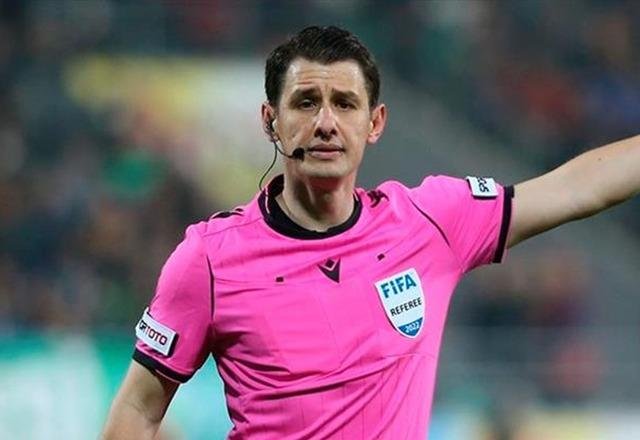 Trabzonspor-Fenerbahçe maçının hakemi belli oldu!