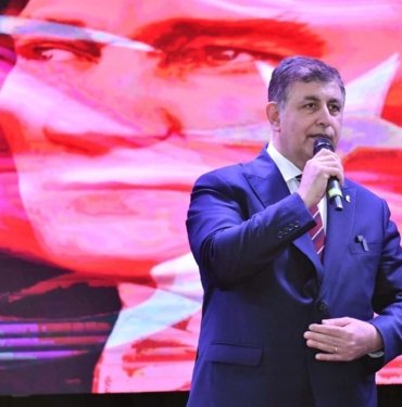 Cemil Tugay’dan öğrenciler için vaatler