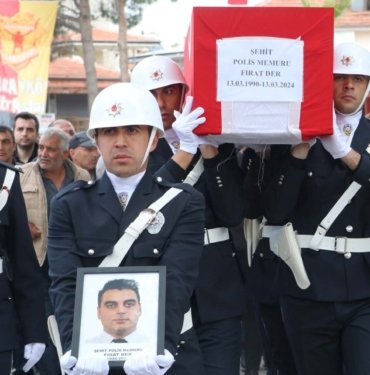 Doğum gününde şehit olan polise son veda