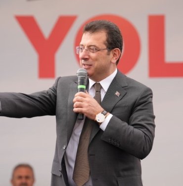 İmamoğlu: Siyaset yapmıyoruz sosyal yardımları 6 kat artırdık