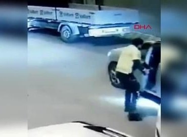 Manisa’da ehliyetsiz sürücüyü tekmeleyen polise soruşturma