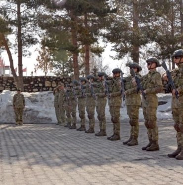 Bakan Güler, Irak sınırında incelemelerde bulundu