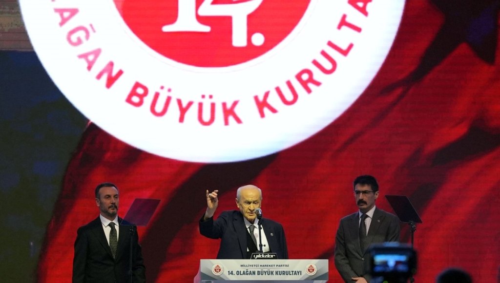 Devlet Bahçeli yeniden genel başkan seçildi, Cumhurbaşkanı Erdoğan’a seslendi: Ayrılamazsın, Türk milletini yalnız bırakamazsın