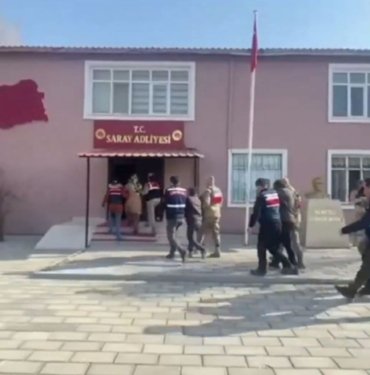 4 ilde “Mahzen-12” operasyonu: 22 gözaltı