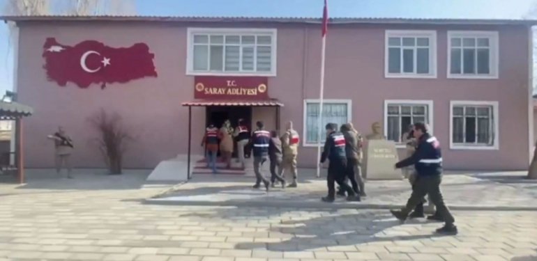 4 ilde “Mahzen-12” operasyonu: 22 gözaltı