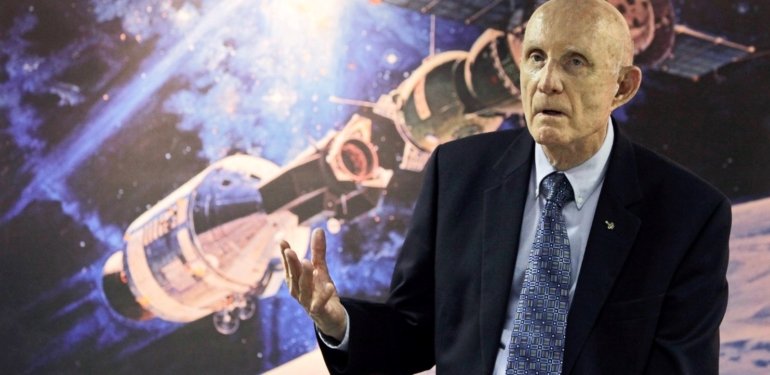 Apollo 10 Ay’a iniş görevinin komutanı Thomas Stafford, hayatını kaybetti