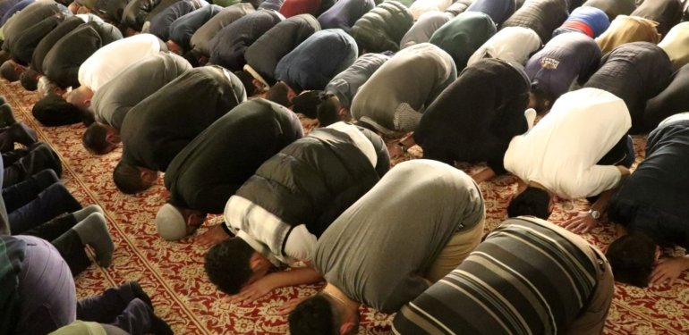 İkindi namazının vakti (saati) ne zaman başlar ve ne zaman sona erer?