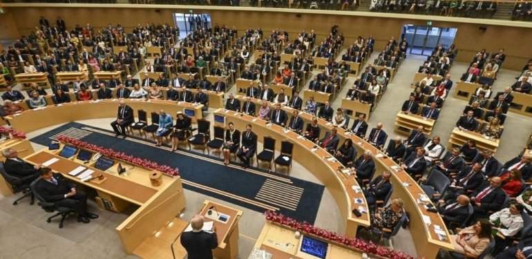 Almanya, İsveç parlamentosuna saldırı hazırlığındaki iki DAEŞ’liyi gözaltına aldı