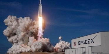 SpaceX, 22 Starlink uydusu  fırlattı