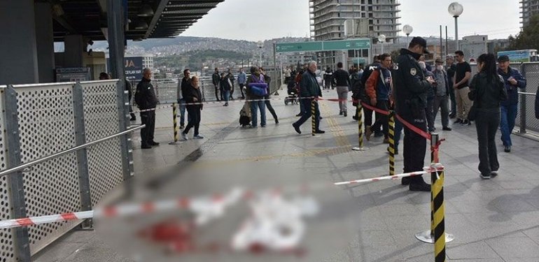 İzmir’de aktarma merkezinin önünde ateş açıldı: 1 ölü