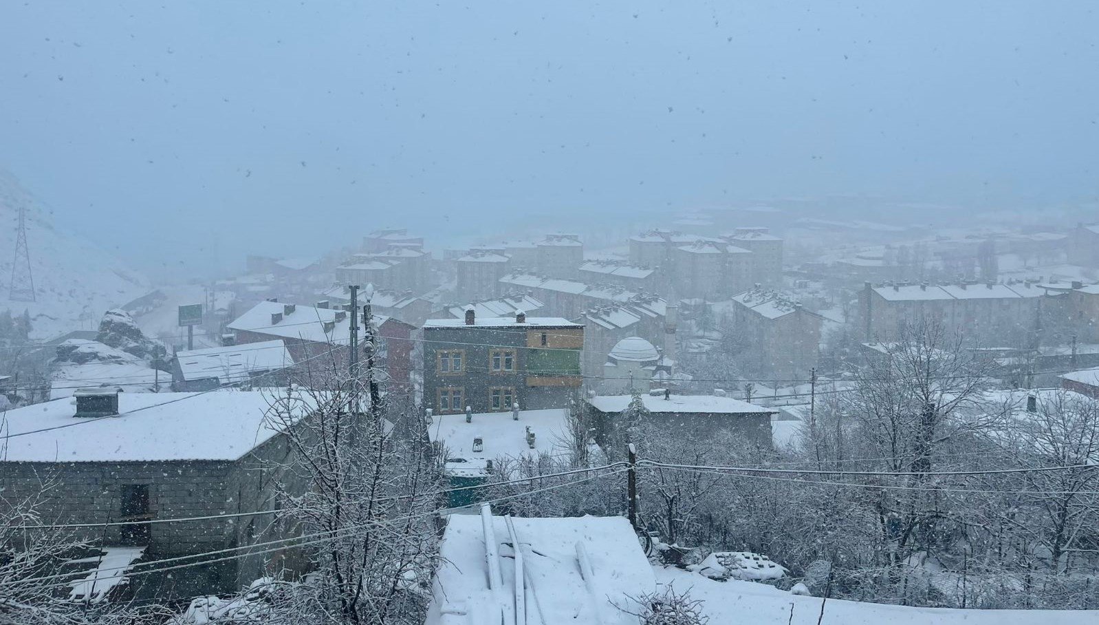 Hakkari, Şırnak ve Van’da eğitim-öğretime bir gün ara verildi