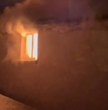Misafir için geldiği eve alevler arasında kaldı