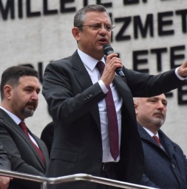 Özgür Özel: Çayda taban fiyat 25 TL olmalı