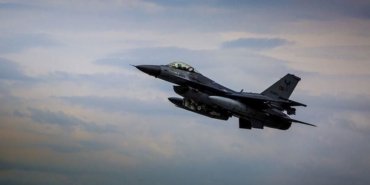 Yunan F-16’sı Ege Denizi’nde düştü