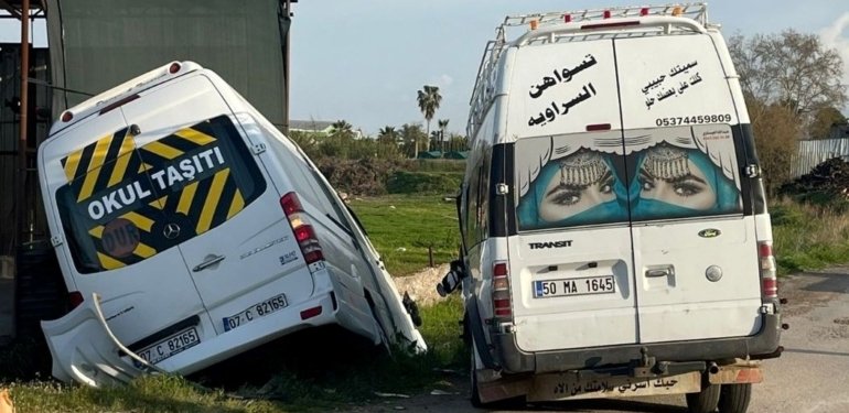 Öğrenci servisi ile minibüs çarpıştı: Çok sayıda öğrenci yaralı