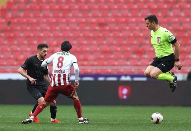TFF Hakem Akademisi, Hakem Analiz Uygulaması’nı başlattı! Artık futbolcu gibi maçlara çalışacaklar…