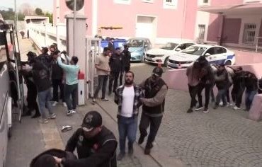 3 ilde BTÖ’ye eş zamanlı operasyon: 94 gözaltı