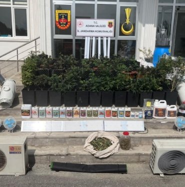 Adana’da apartman dairelerinde uyuşturucu imalat