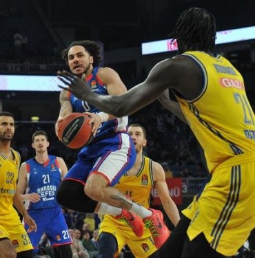 Anadolu Efes, ALBA Berlin