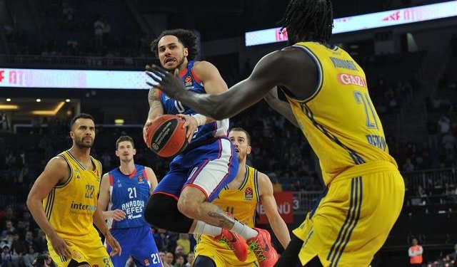 Anadolu Efes, ALBA Berlin