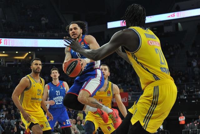 Anadolu Efes, ALBA Berlin