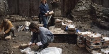 Mikroplastikler insanlık tarihini yok edebilir! Viking ve Roma mezarlarında da bulundu