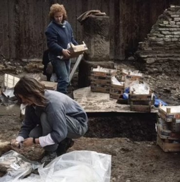 Mikroplastikler insanlık tarihini yok edebilir! Viking ve Roma mezarlarında da bulundu