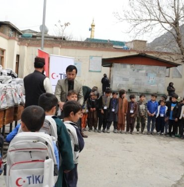 TİKA’dan Afganistan’da öğrencilere destek