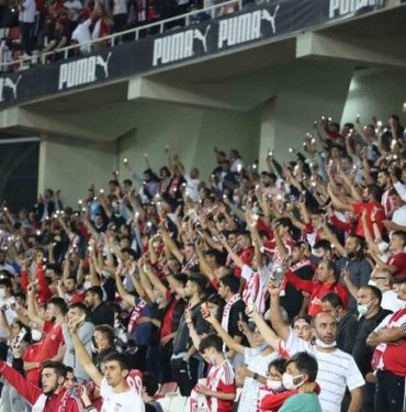 Sivasspor taraftarlarından maç saatine tepki