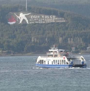Bozcaada feribot seferlerine fırtına engeli