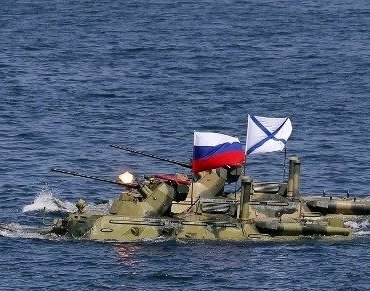 Moskova-Kiev hattında ateş arttı: Ukrayna iki Rus gemisini vurdu