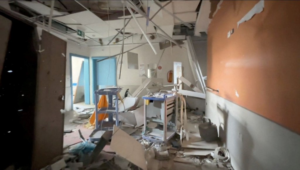 Filistin Kızılayı: Gazze’deki Emel Hastanesi’nde bulunan personelle iletişim kesildi