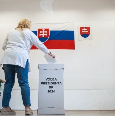 Slovakya’da halk cumhurbaşkanlığı seçimi için sandık başında