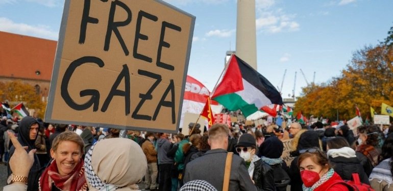 Alman halkı İsrail’in Gazze’ye saldırılarını haksız buluyor