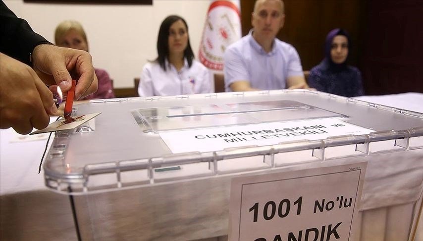 Sandık kurullarında görev alanlar 1 Nisan’da idari izinli sayılacak